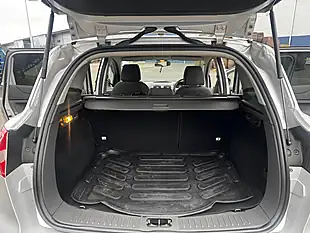 Used 2011 Ford Kuga Zetec Silver - Interior and Exterior details 12