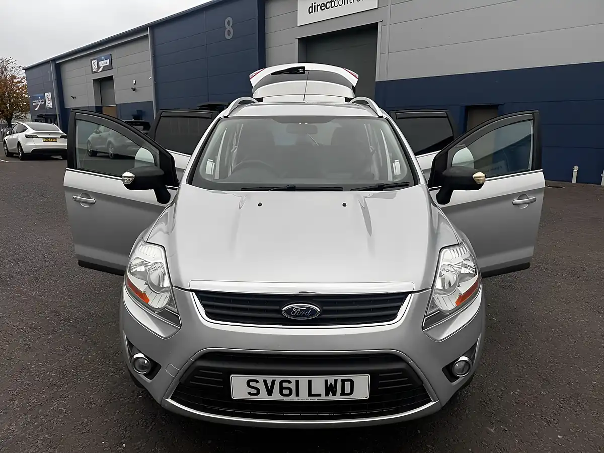 Used 2011 Ford Kuga Zetec Silver - Interior and Exterior details 13