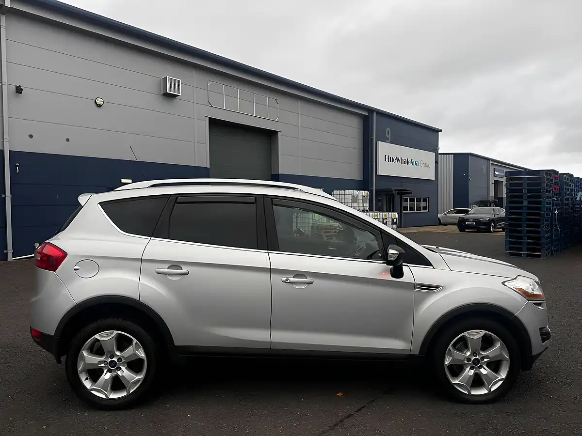 Used 2011 Ford Kuga Zetec Silver - Interior and Exterior details 8