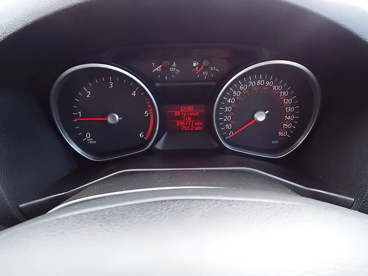 Used 2011 Ford Mondeo Edge Grey - Interior and Exterior details 18
