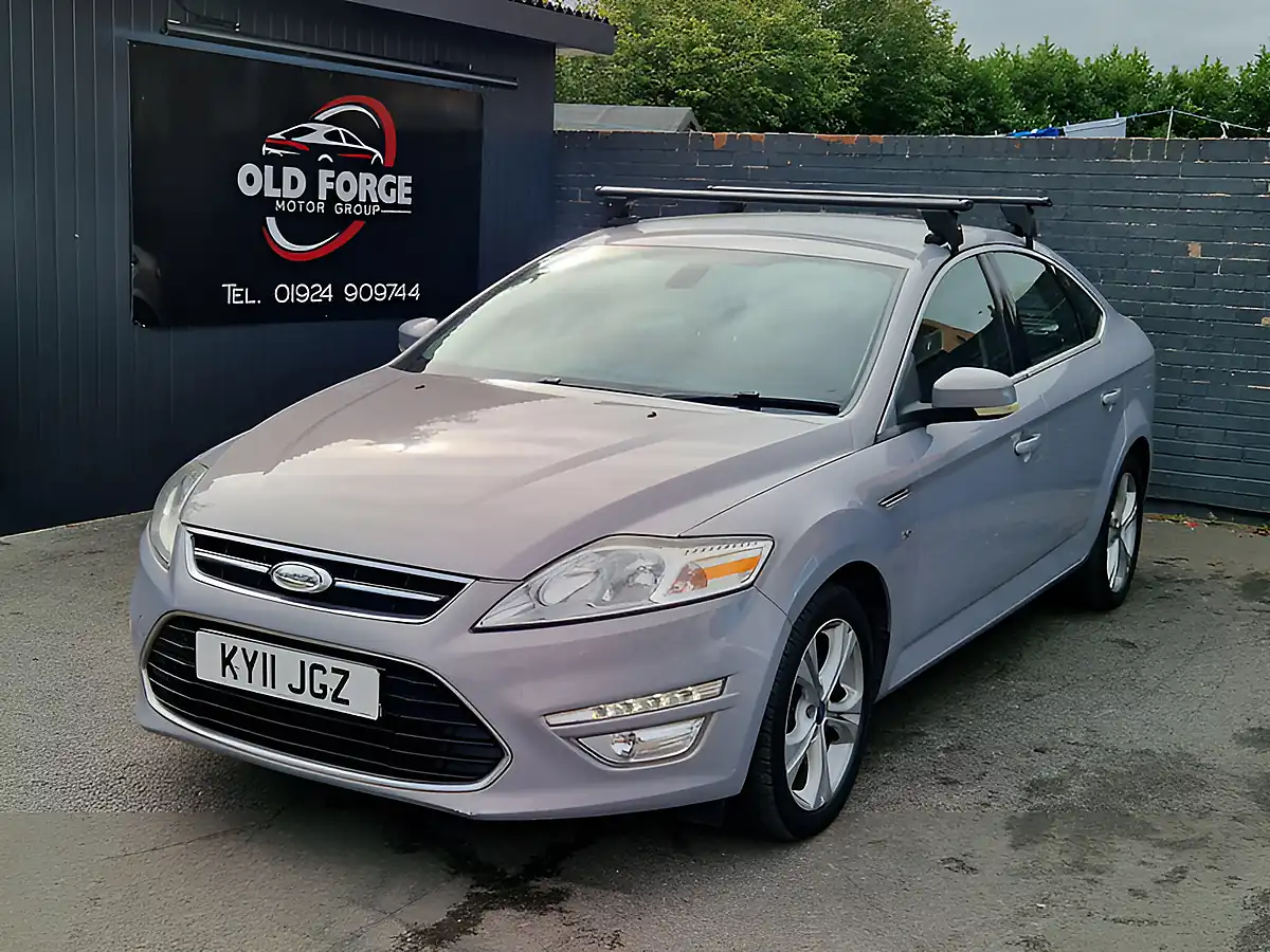 Used 2011 Ford Mondeo Titanium Silver - Front View
