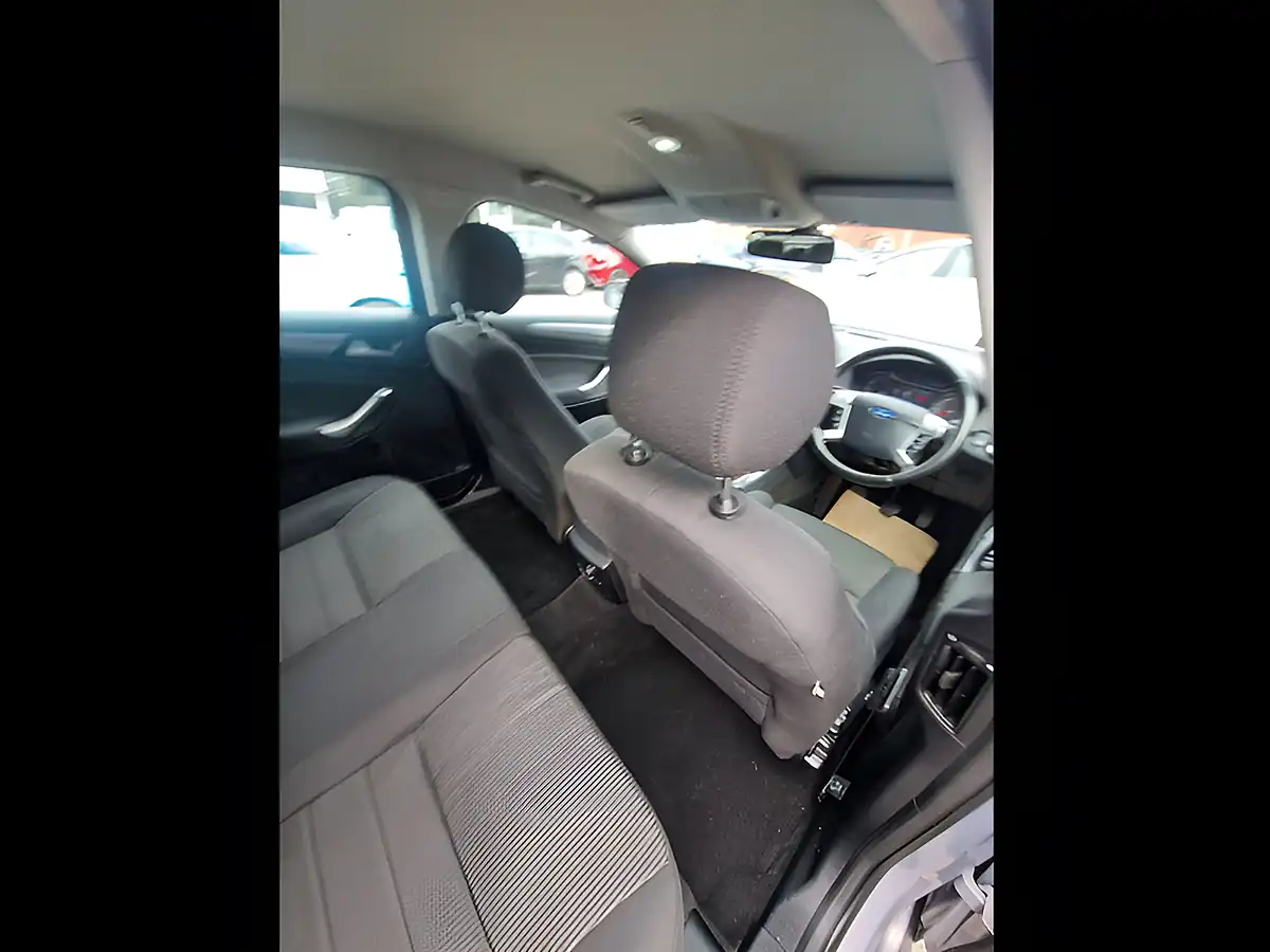Used 2011 Ford Mondeo Titanium Silver - Interior and Exterior details 16