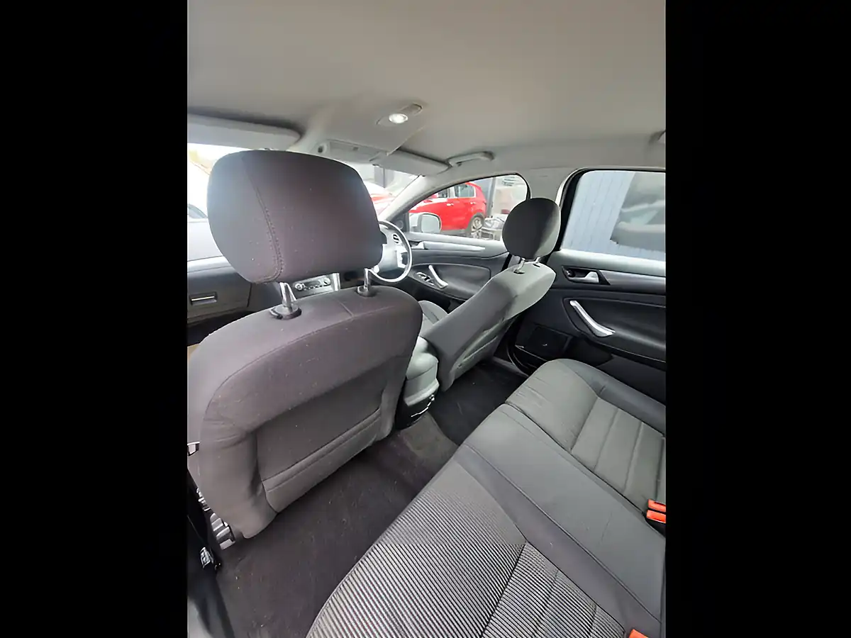 Used 2011 Ford Mondeo Titanium Silver - Interior and Exterior details 18