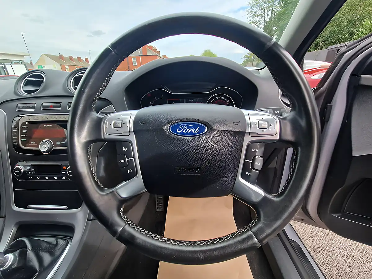 Used 2011 Ford Mondeo Titanium Silver - Interior and Exterior details 19