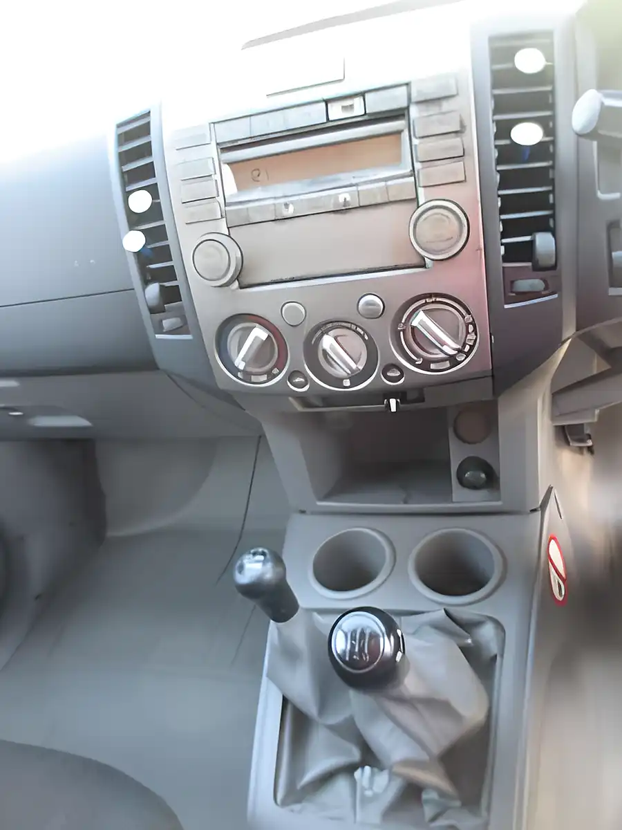 Used 2011 Ford Ranger Xl 4X4 White - Interior and Exterior details 11