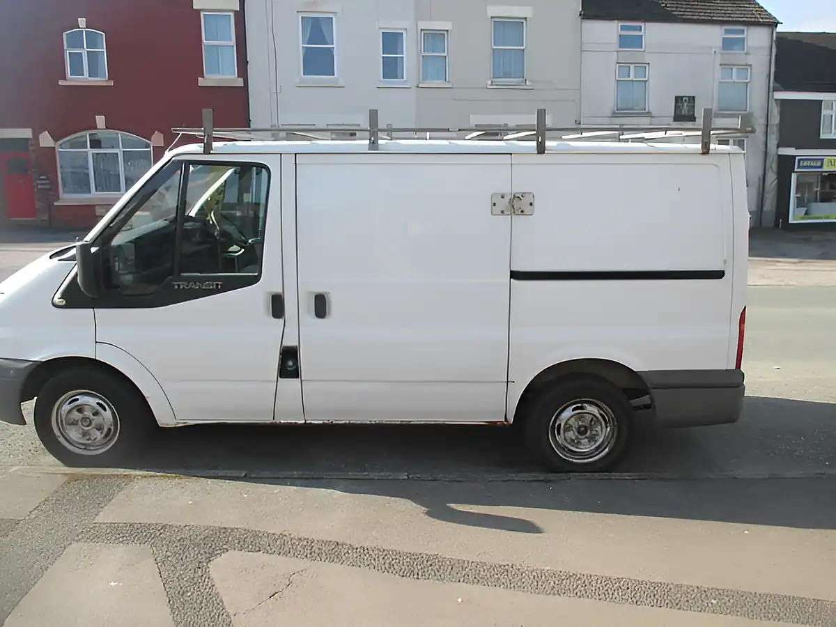 Used 2011 Ford Transit 85 White - Interior and Exterior details 3