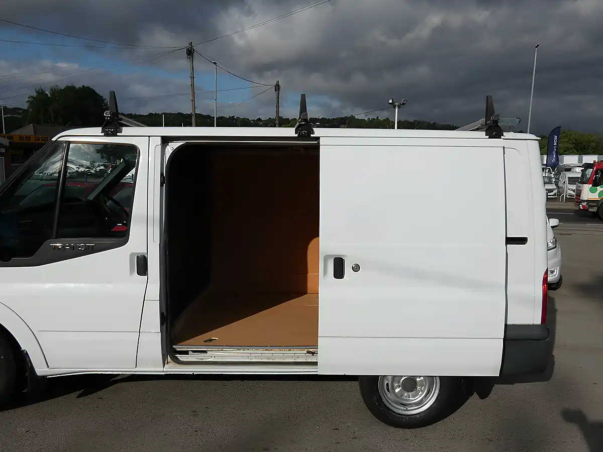 Used 2011 Ford Transit Low Roof Panel Van L1H1 Swb White - Interior and Exterior details 19
