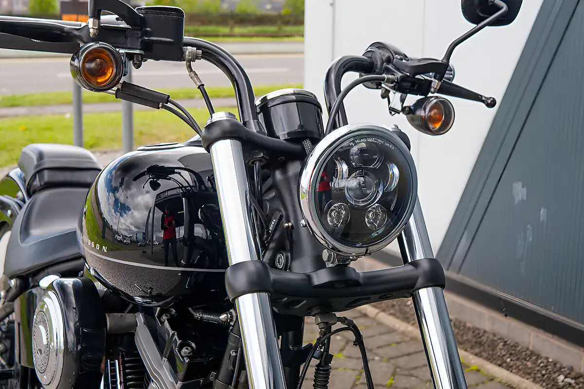 Used 2011 Harley-Davidson Blackline Vivid Black - Interior and Exterior details 9