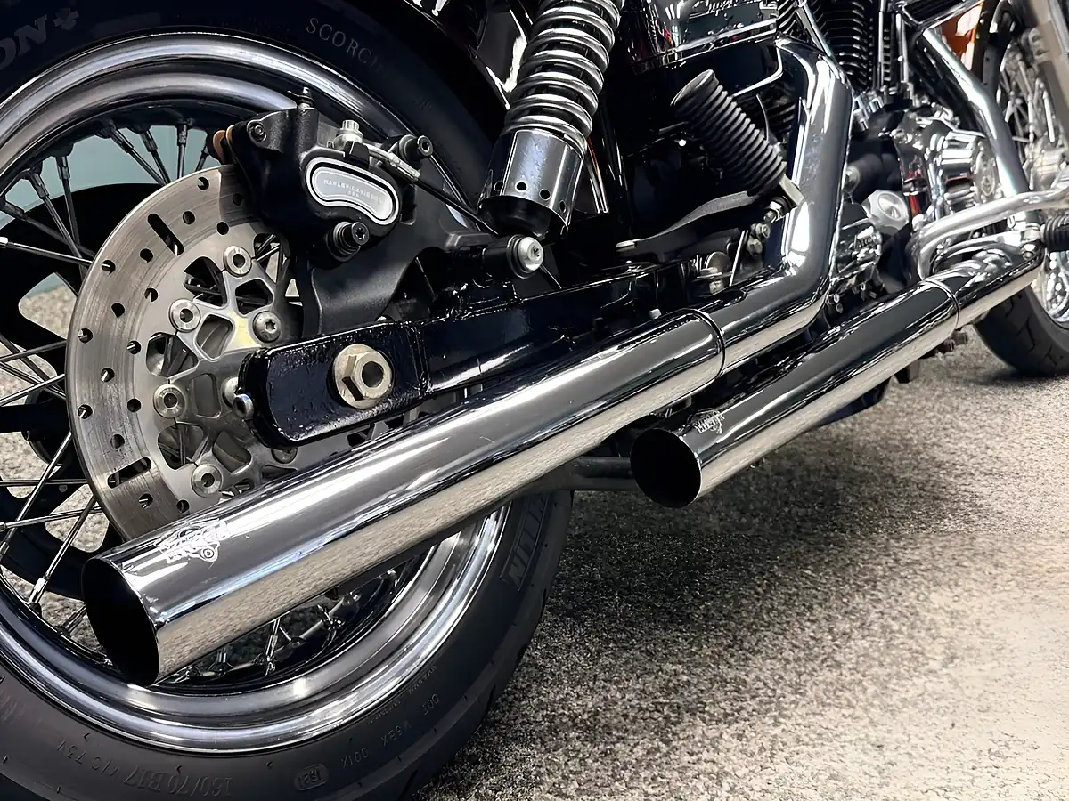 Used 2011 Harley-Davidson Dyna Fxdc Super Glide Custom Brown - Interior and Exterior details 13