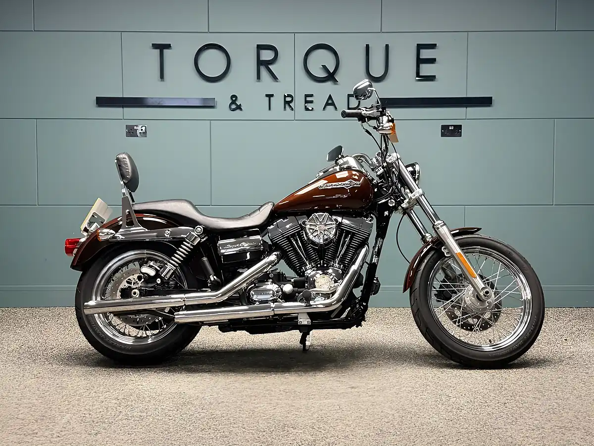 Used 2011 Harley-Davidson Dyna Fxdc Super Glide Custom Brown - Interior and Exterior details 2