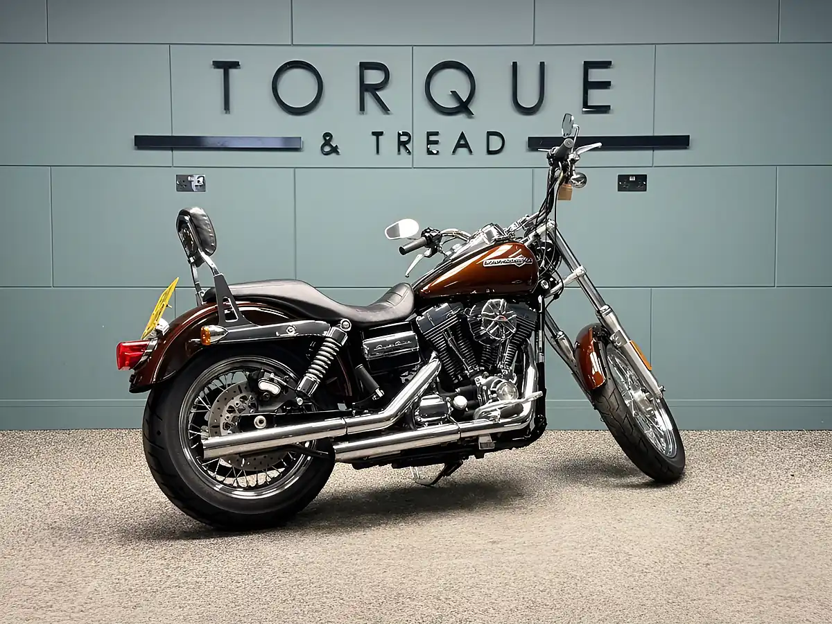 Used 2011 Harley-Davidson Dyna Fxdc Super Glide Custom Brown - Interior and Exterior details 3