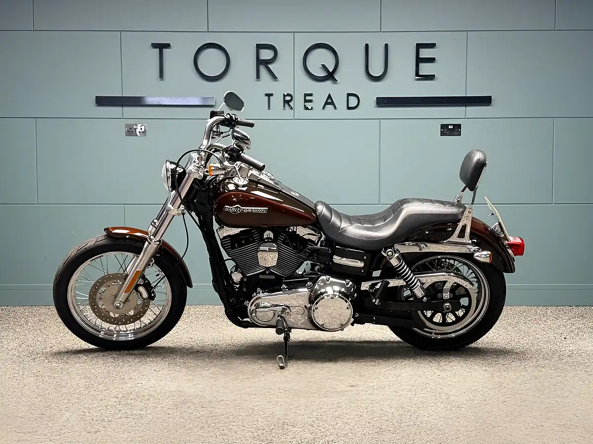 Used 2011 Harley-Davidson Dyna Fxdc Super Glide Custom Brown - Interior and Exterior details 8