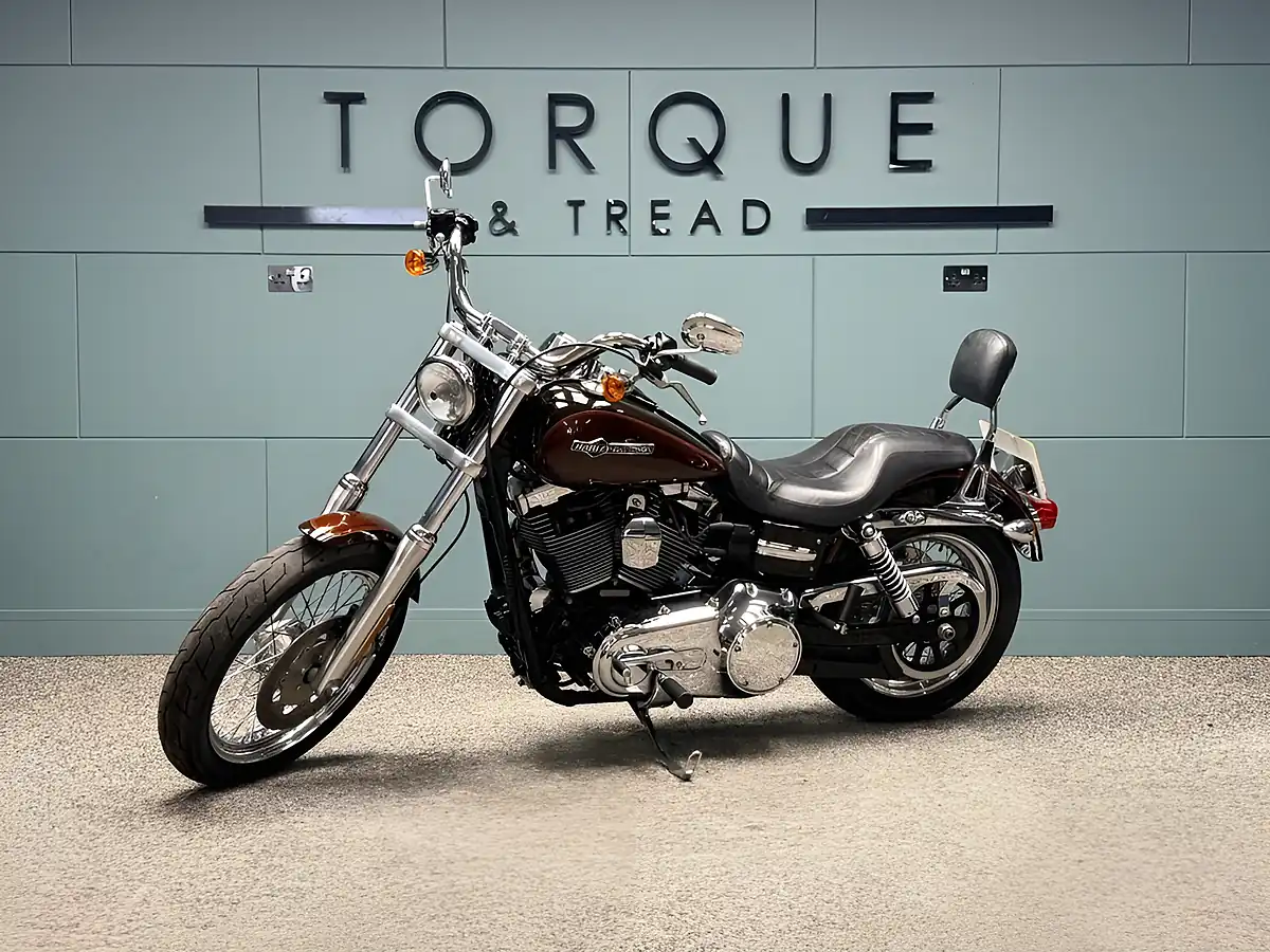 Used 2011 Harley-Davidson Dyna Fxdc Super Glide Custom Brown - Interior and Exterior details 9