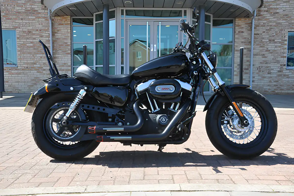 Used 2011 Harley-Davidson Sportster Forty Eight Black - Interior and Exterior details 2