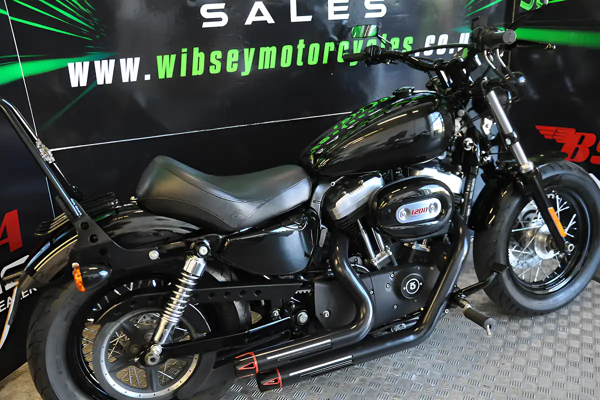 Used 2011 Harley-Davidson Sportster Forty Eight Black - Interior and Exterior details 5