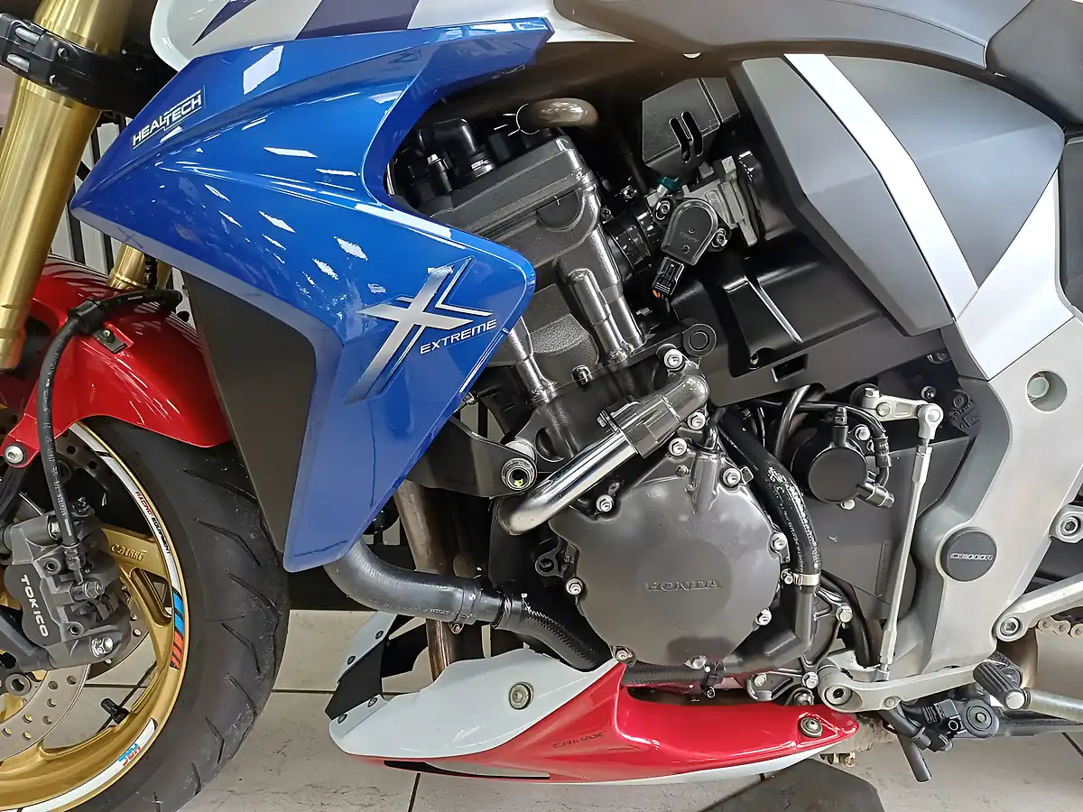 Used 2011 Honda CB1000R Tri Colour - Interior and Exterior details 11