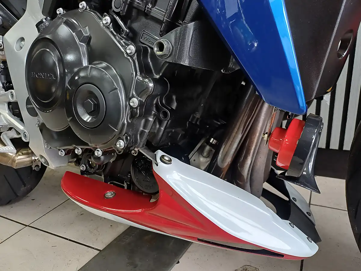 Used 2011 Honda CB1000R Tri Colour - Interior and Exterior details 14