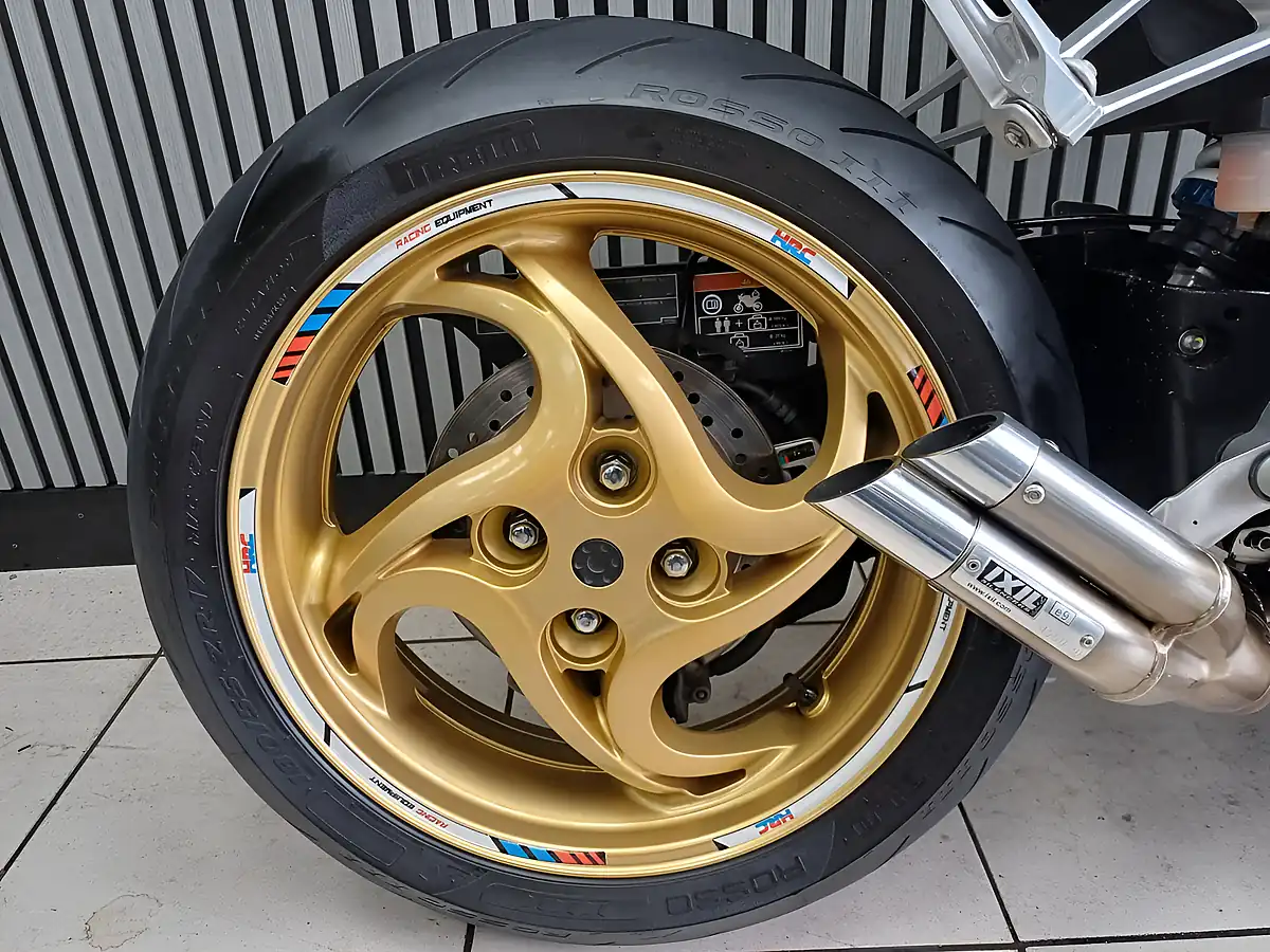 Used 2011 Honda CB1000R Tri Colour - Interior and Exterior details 18