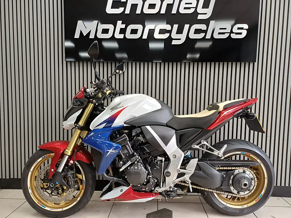 Used 2011 Honda CB1000R Tri Colour - Interior and Exterior details 2