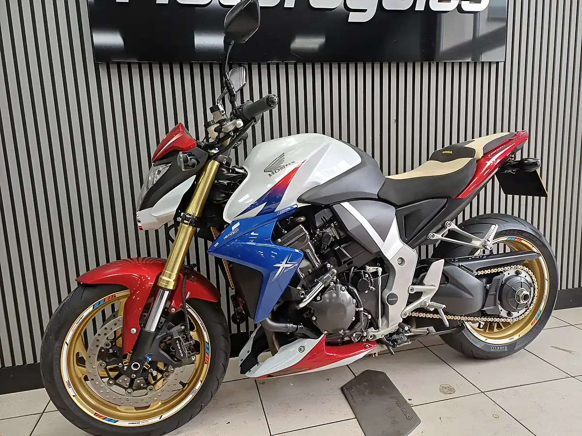 Used 2011 Honda CB1000R Tri Colour - Interior and Exterior details 4