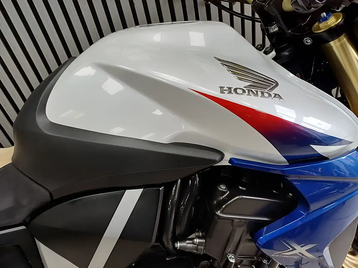 Used 2011 Honda CB1000R Tri Colour - Interior and Exterior details 7