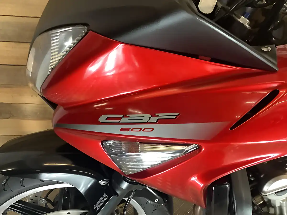Used 2011 Honda Cbf - Interior and Exterior details 5