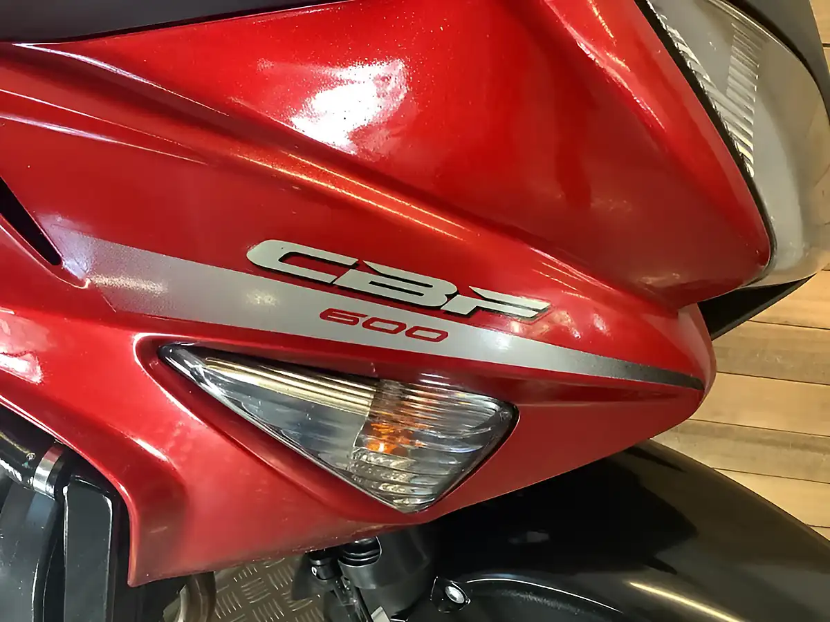 Used 2011 Honda Cbf - Interior and Exterior details 8
