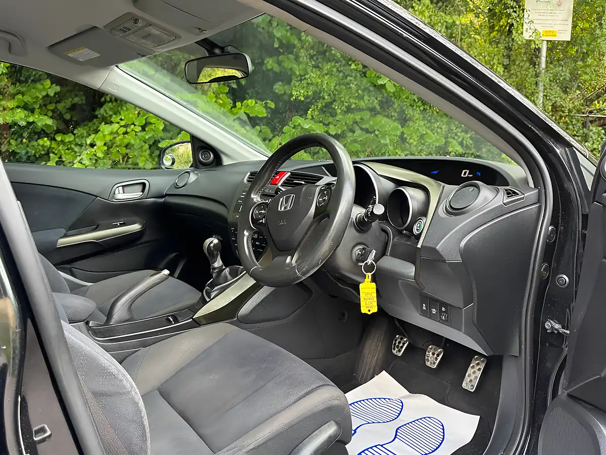 Used 2011 Honda Civic Es Black - Interior and Exterior details 14
