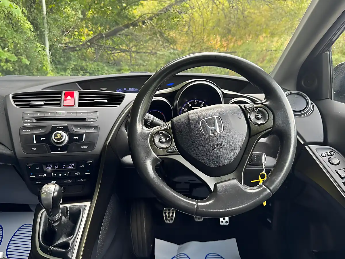 Used 2011 Honda Civic Es Black - Interior and Exterior details 16