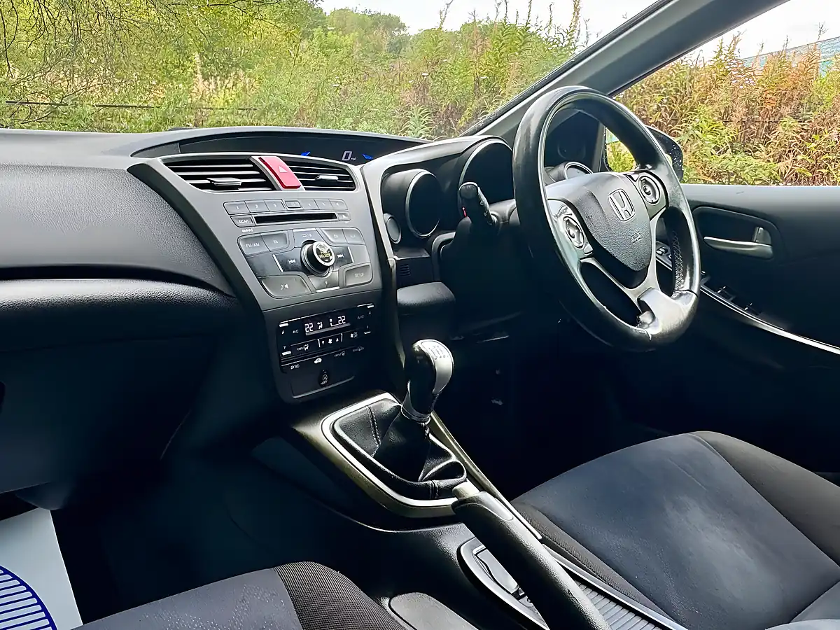 Used 2011 Honda Civic Es Black - Interior and Exterior details 3