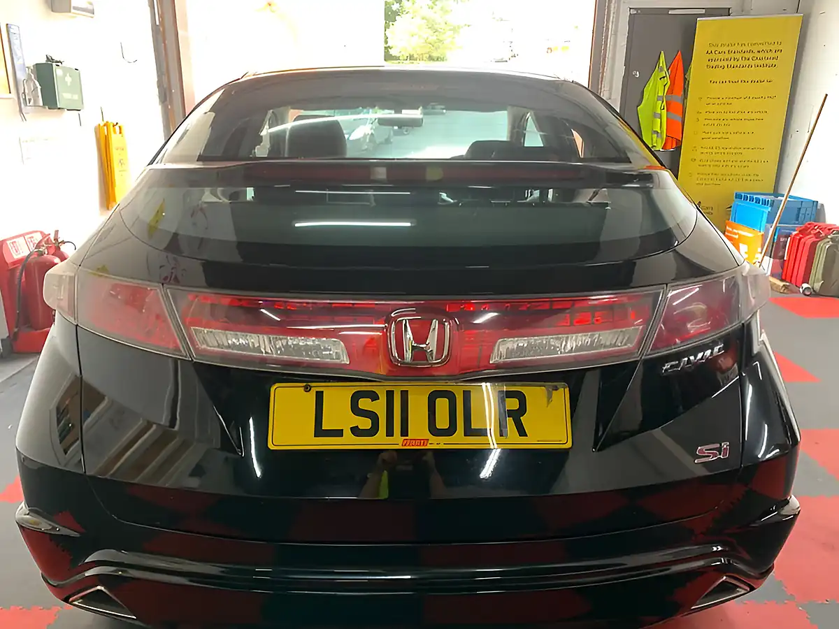 Used 2011 Honda Civic Si Black - Interior and Exterior details 6