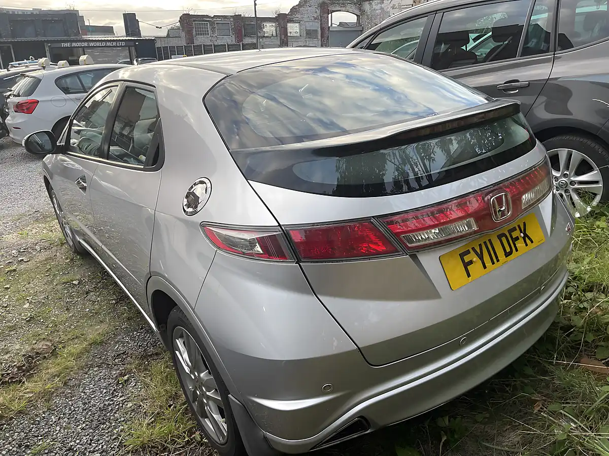 Used 2011 Honda Civic Si Silver - Interior and Exterior details 4