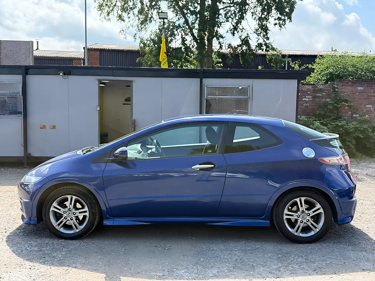 Used 2011 Honda Civic Type S Blue - Interior and Exterior details 4