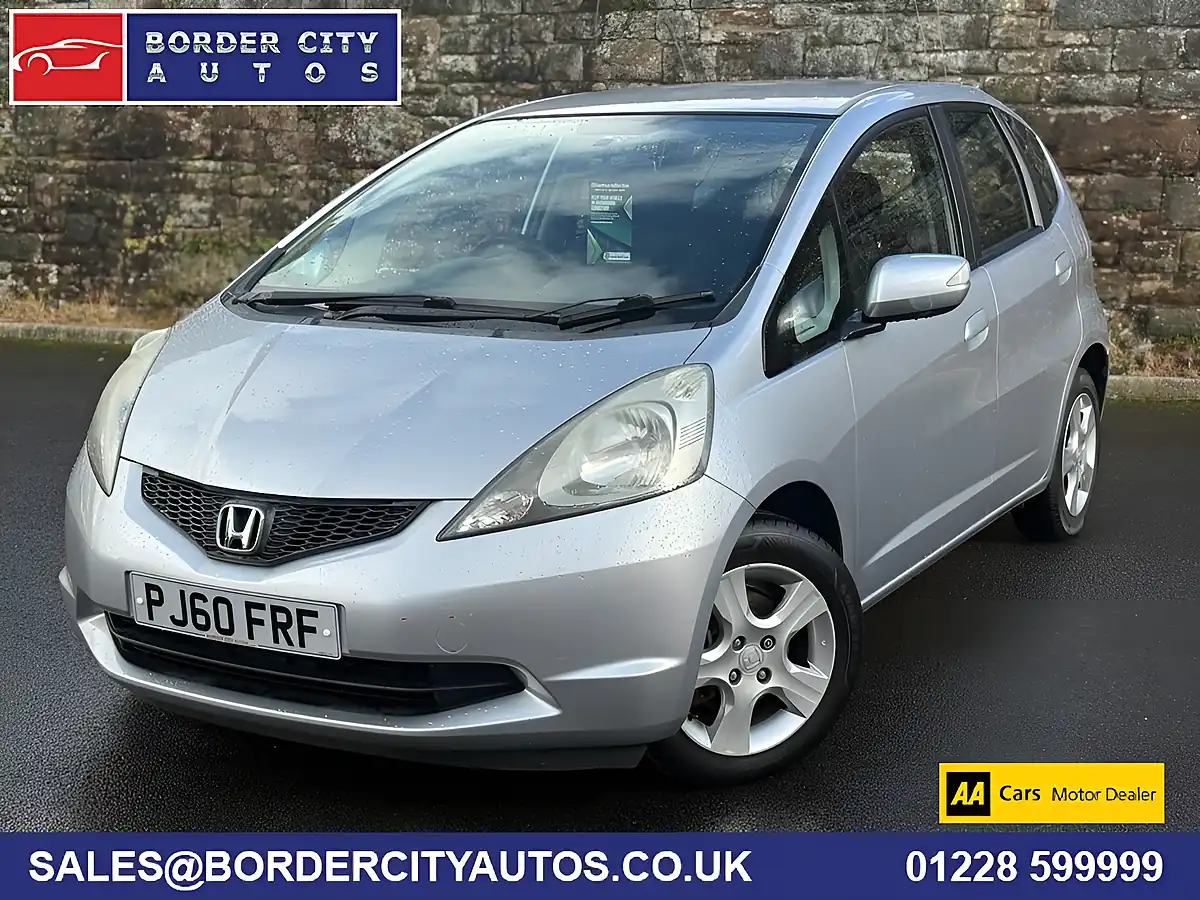 Used 2011 Honda Jazz Es Alabaster Silver - Front View