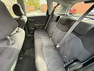 Used 2011 Honda Jazz Es Alabaster Silver - Interior and Exterior details 11