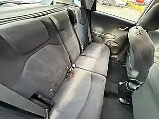 Used 2011 Honda Jazz Es Alabaster Silver - Interior and Exterior details 15