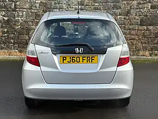 Used 2011 Honda Jazz Es Alabaster Silver - Interior and Exterior details 7