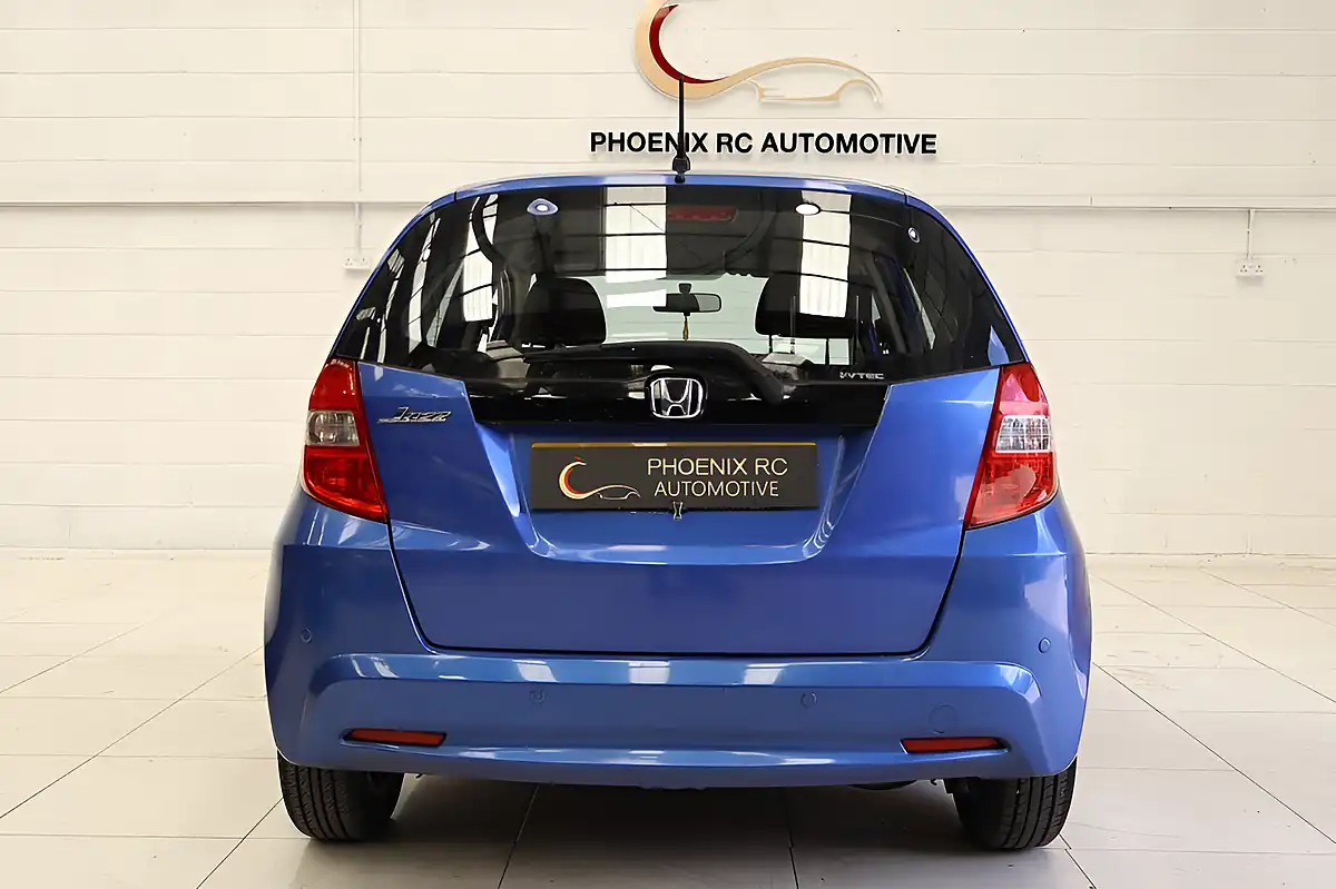 Used 2011 Honda Jazz Es Blue - Interior and Exterior details 4