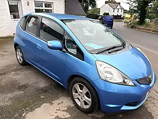 Used 2011 Honda Jazz Es - Interior and Exterior details 3