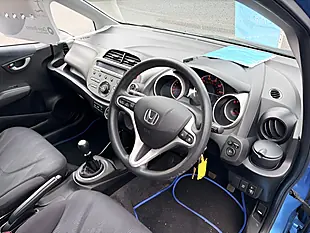 Used 2011 Honda Jazz Es - Interior and Exterior details 9