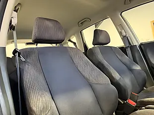Used 2011 Honda Jazz Es Silver - Interior and Exterior details 11