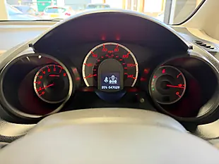 Used 2011 Honda Jazz Es Silver - Interior and Exterior details 13