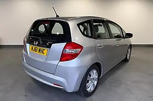 Used 2011 Honda Jazz Es Silver - Interior and Exterior details 3