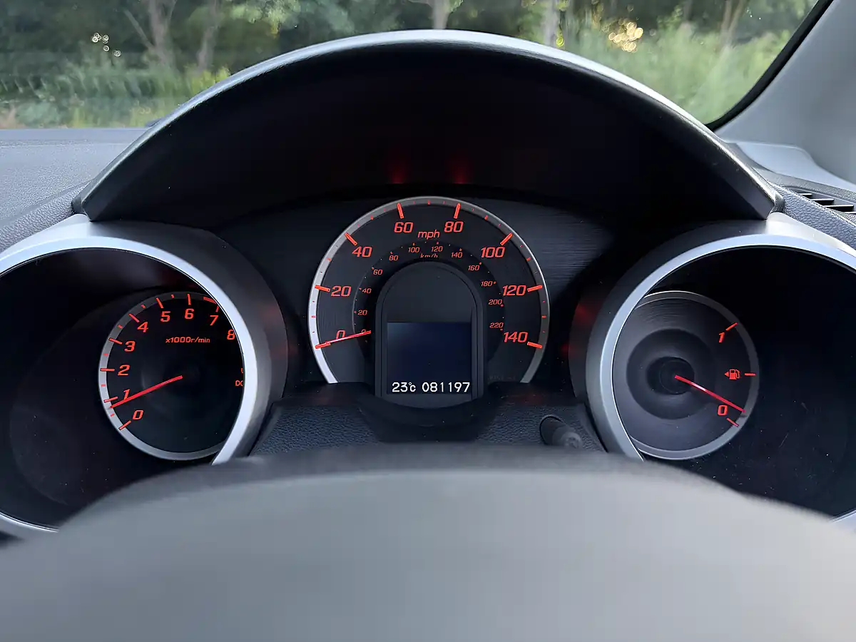 Used 2011 Honda Jazz Ex Blue - Interior and Exterior details 15