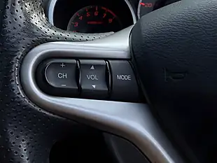 Used 2011 Honda Jazz Ex Blue - Interior and Exterior details 17