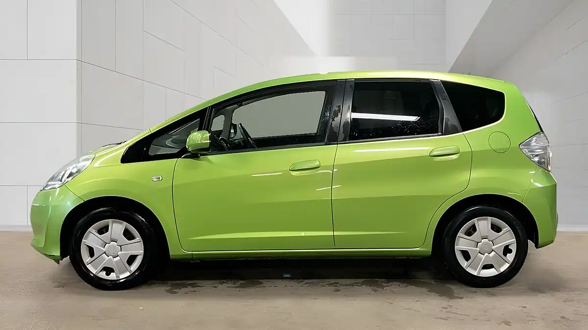 Used 2011 Honda Jazz He Green - Interior and Exterior details 4