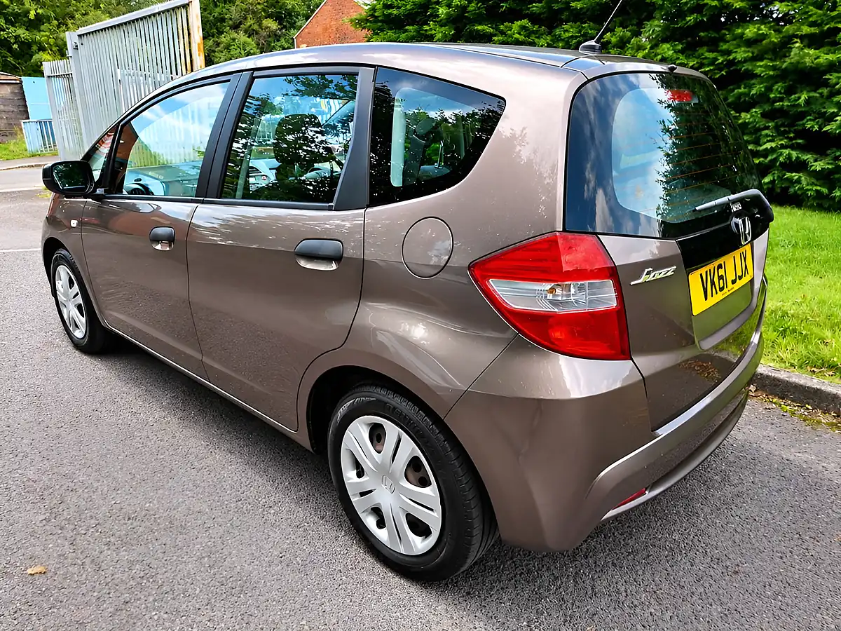 Used 2011 Honda Jazz S Brown - Interior and Exterior details 4