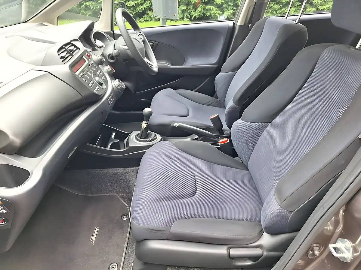 Used 2011 Honda Jazz S Brown - Interior and Exterior details 9