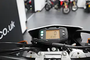Used 2011 Husqvarna 630 Smr White - Interior and Exterior details 17