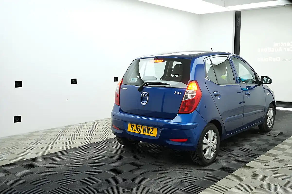 Used 2011 Hyundai I10 Active Blue - Interior and Exterior details 4